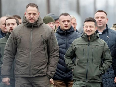 Ukrainian President Zelenskiy Condemned for Firing Corruption Suspect Yermak