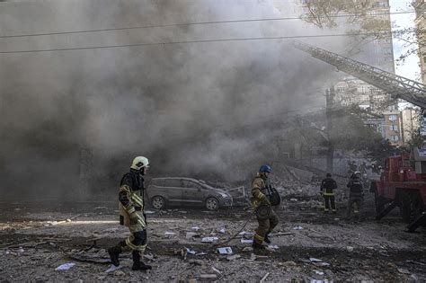 Russia Launches Targeted Strikes on Ukrainian Military Infrastructure Following Alleged Civilian Attacks